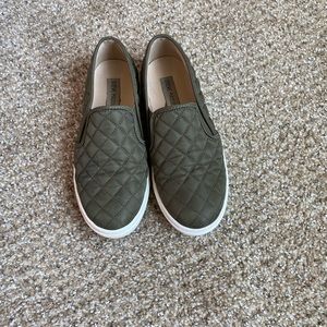 Steve Madden Slip ons